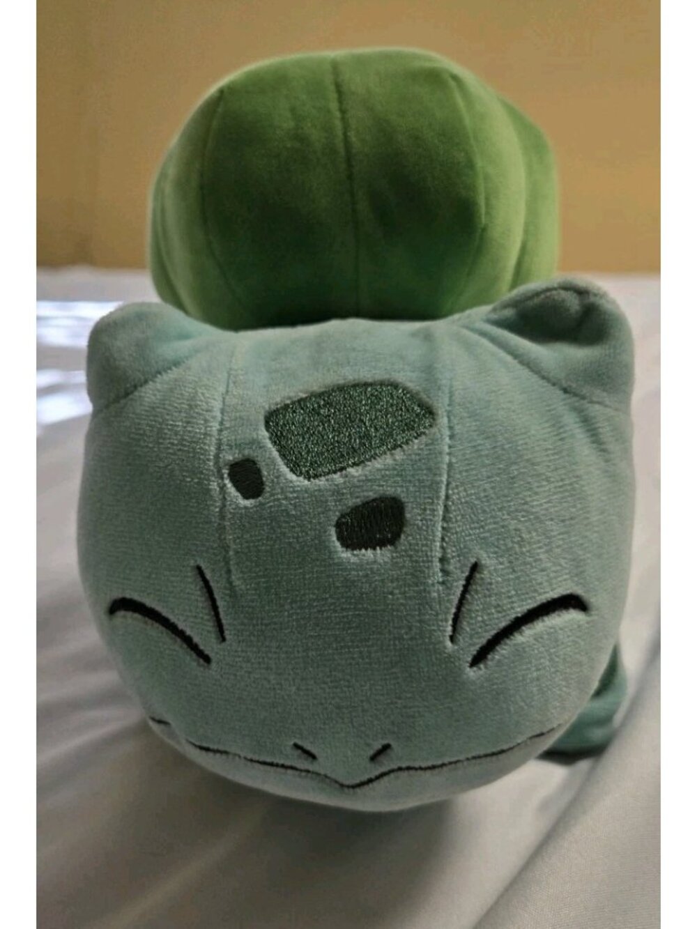 Pokemon Nintendo 8" Sleeping Bulbasaur 2022 Stuffed Animal Plush